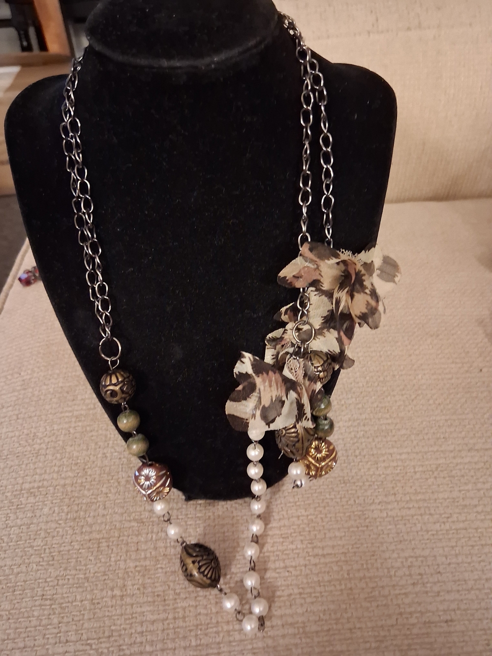 Floral Accent Mixed-Bead Necklace in Beige and Olive